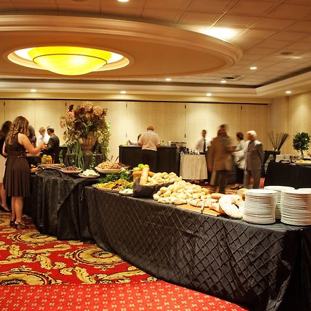 Holiday Inn Hotel & Suites St.Catharines-Niagara By Ihg Saint Catharines Restaurant photo
