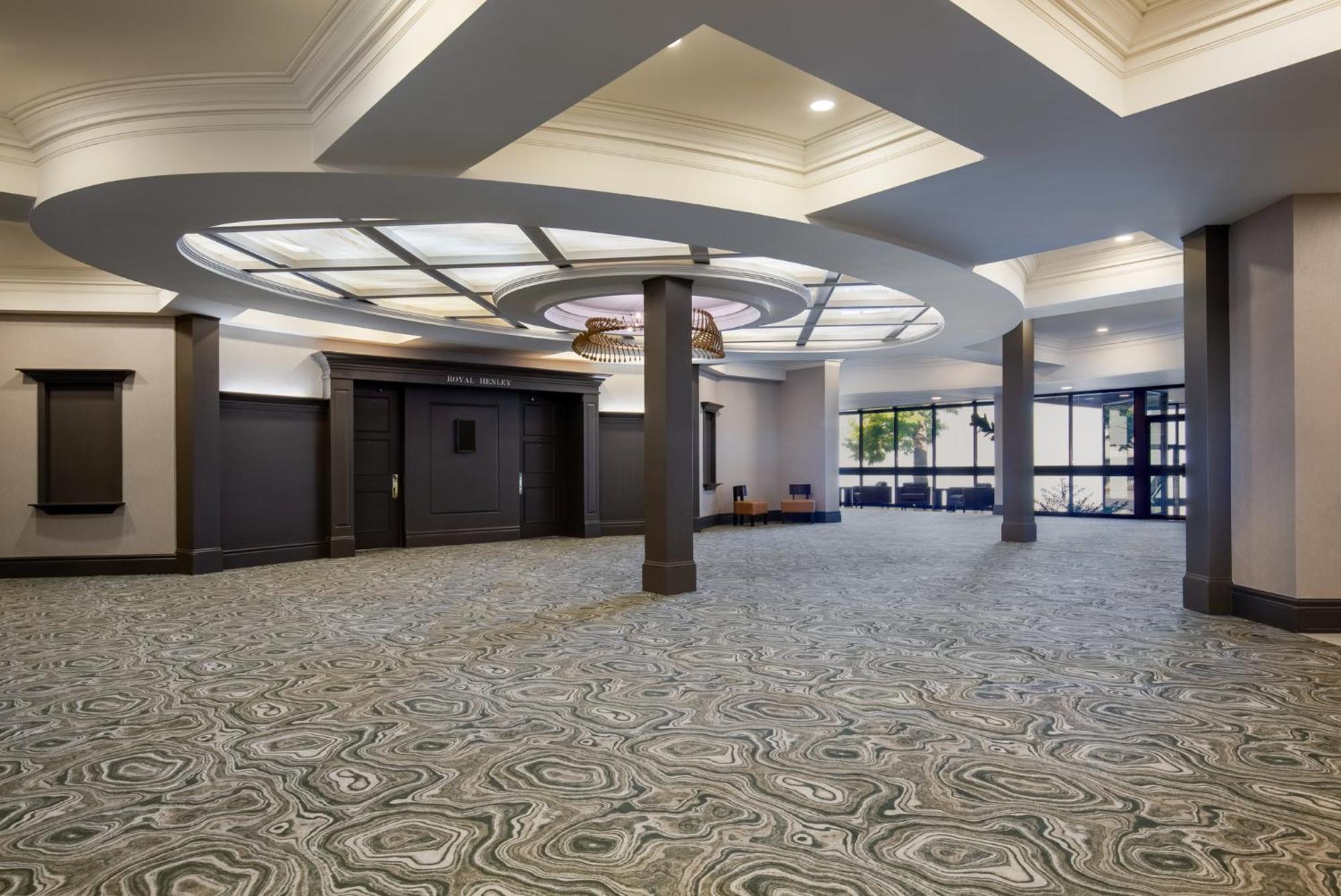 Holiday Inn Hotel & Suites St.Catharines-Niagara By Ihg Saint Catharines Exterior photo
